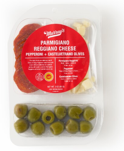 Murray's® Parmigiano Reggiano Cheese + Pepperoni + Castelvetrano Olives Snack Pack Perspective: back