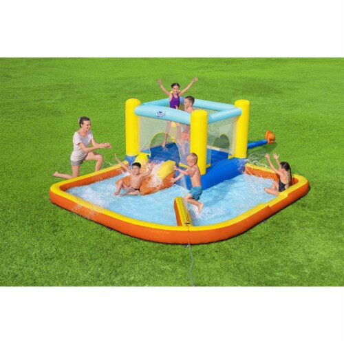 H2OGO! Beach Bounce Water Park Perspective: back