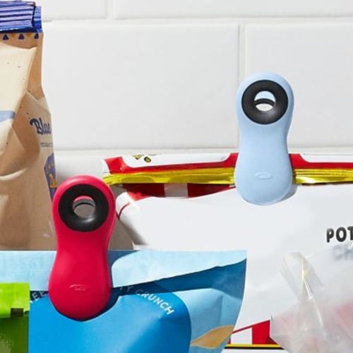 OXO Good Grips® Magnetic All-Purpose Clips Perspective: back