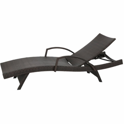 Salem wicker on sale adjustable chaise lounge