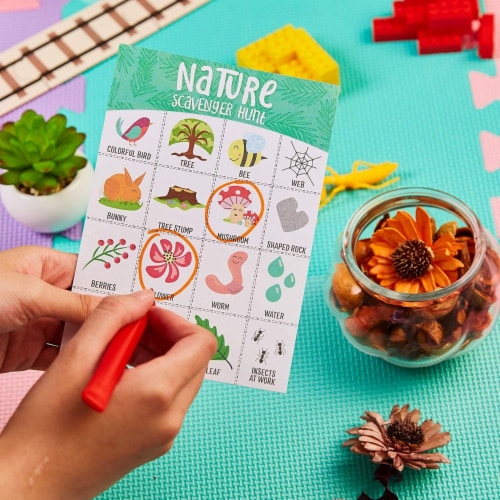 Nature Themed Scavenger Hunt Game (5 x 7 Inches, 50-Sheets) Perspective: back