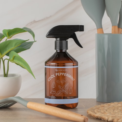 Cool Peppermint Room Therapy Essential Oil Room Spray 500 mL / 16.90 oz. Perspective: back