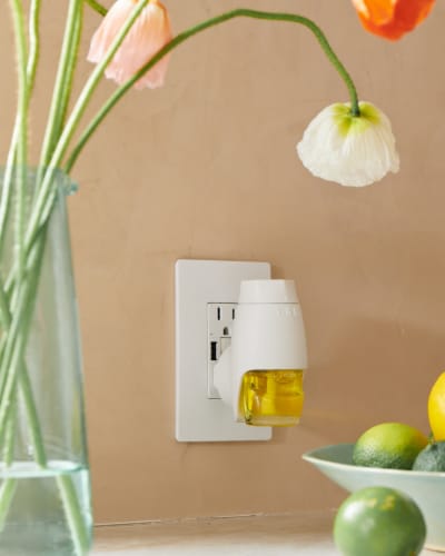Safely™ Plug-In Warmer Perspective: back
