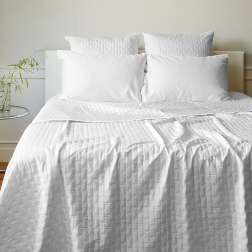BedVoyage Luxury 100% viscose from Bamboo Quilted Coverlet Perspective: back
