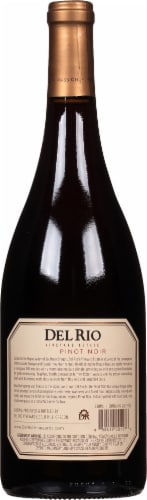 Del Rio Vineyard Estate Pinot Noir Perspective: back