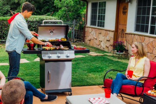Dyna-Glo Premier 3-Burner Propane Gas Grill Perspective: back