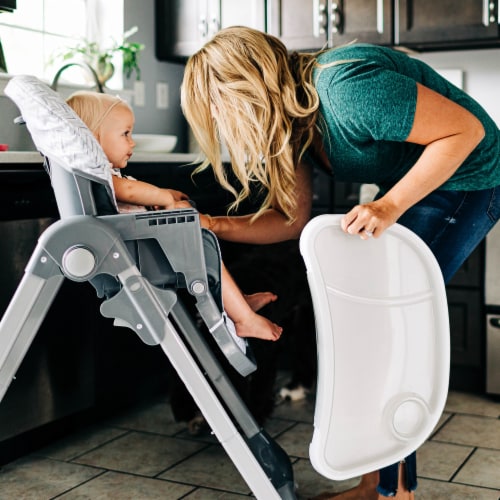 Safety 1st 3-in-1 Grow and Go High Chair Perspective: back