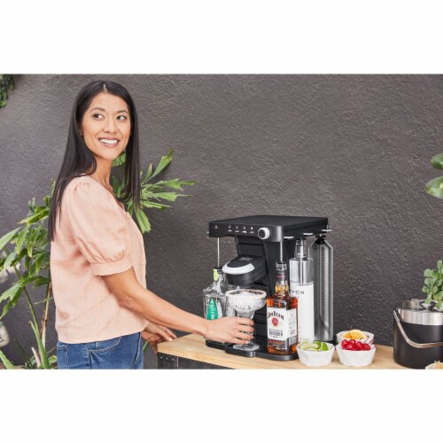 bev by BLACK+DECKER Ice Bucket (BEIB103) Perspective: back