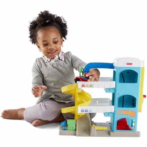 Fisher-Price® Little People Helpful Neighbor's Garage Playset Perspective: back