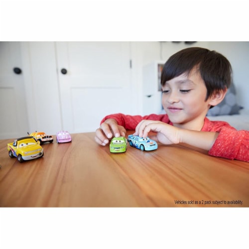 Disney Pixar Cars Cal Weathers and Brick Yardley 2-Pack Perspective: back