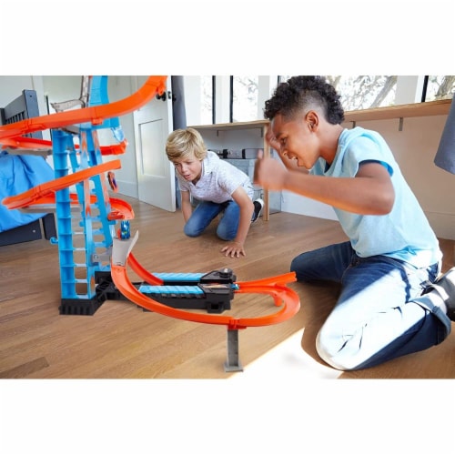 Hot Wheels Sky Crash Tower Track Set 2.5 ft High w