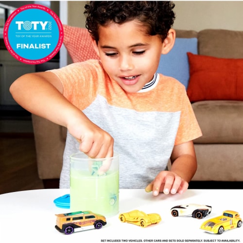 Hot Wheels Color Reveal 2 Pack Vehicles w/ Surprise Reveal & Repeat Color-Change Perspective: back