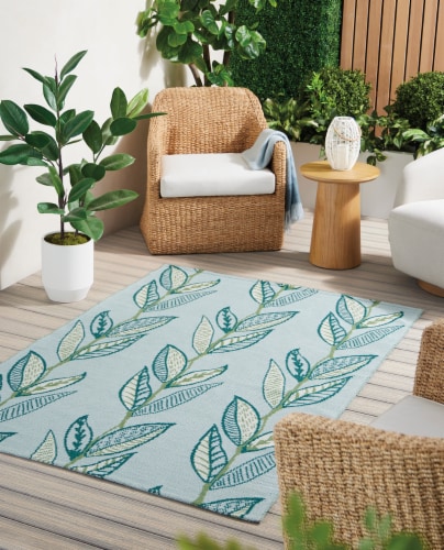 HD Designs Outdoors Woven Rug - Climbing Vines Perspective: back