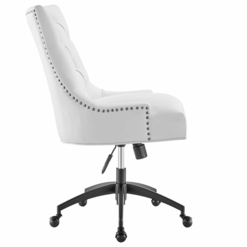 Black tufted desk 2025 chair