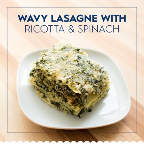 Barilla Blue Box Wavy Lasagne Non-GMO Certified & Kosher Pasta Perspective: back