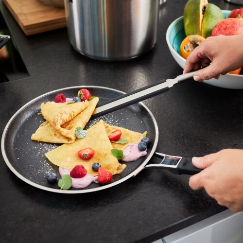 Rosle Stainless Steel Round Handle Crepes Turner, 12.6-Inch Perspective: back