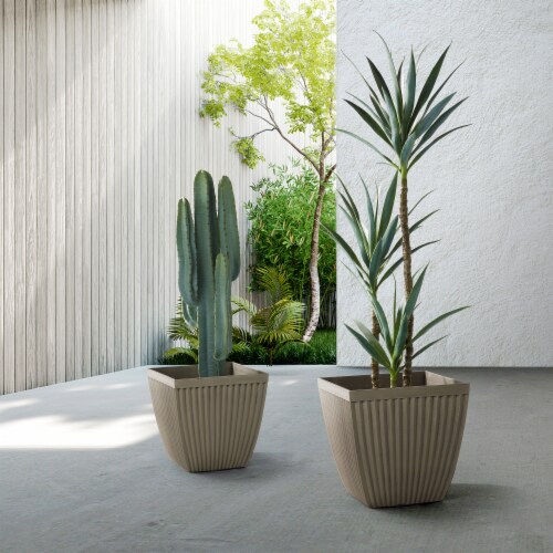 Glitzhome Faux Concrete Square Plastic Fluted Pot Planter Perspective: back