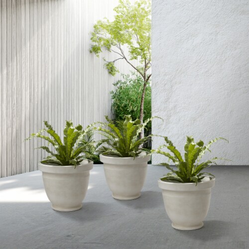 Glitzhome Oversized Faux Ceramic Pot Planter Perspective: back