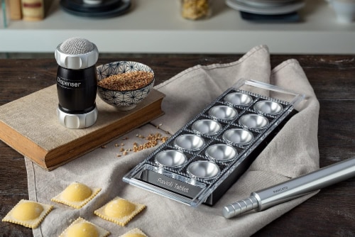 Marcato Atlas Tablet Pasta Maker Made in Italy Makes 10 Raviolis Black 1 ea Gerbes Super Markets