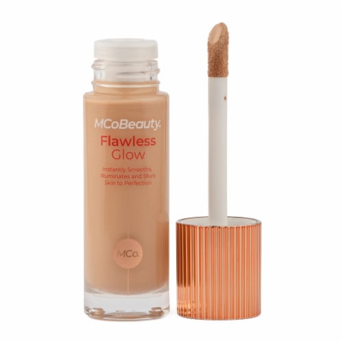 MCoBeauty Flawless Glow Luminous Filter Foundation Dewy Finish - 4.5 Medium Perspective: back