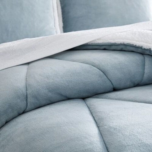 UGG Avery 3 Piece Reversible King Comforter Set in Succulent