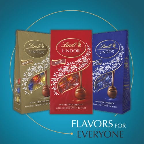 Lindt LINDOR Sea Salt Milk Chocolate Candy Truffles Bag Perspective: bottom