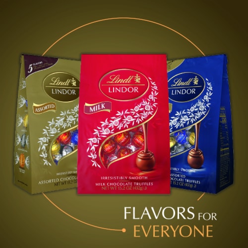 Lindt LINDOR Assorted Chocolate Candy Truffles Bag Perspective: bottom