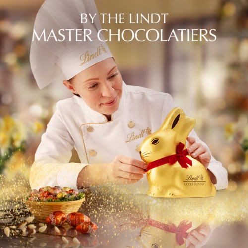 Lindt GOLD BUNNY Milk Chocolate Easter Candy Hollow Bunny Perspective: bottom