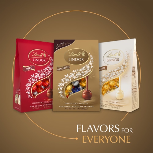 Lindt LINDOR Assorted Chocolate Candy Truffles Bag Perspective: bottom