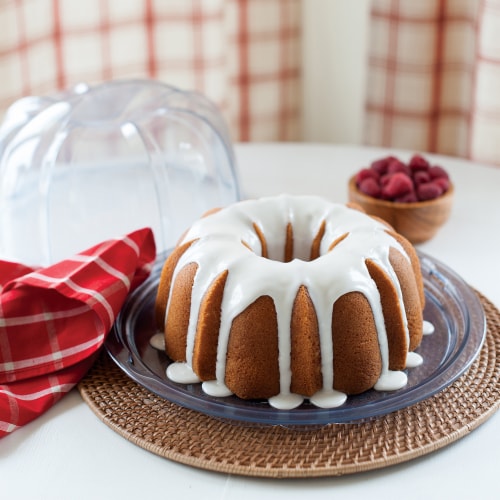 Nordic Ware Bundt Cake Keeper, Clear Perspective: bottom