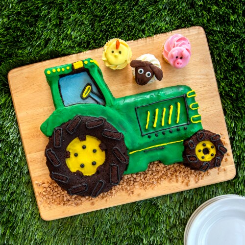 PARTY TIME TRACTOR PAN Perspective: bottom