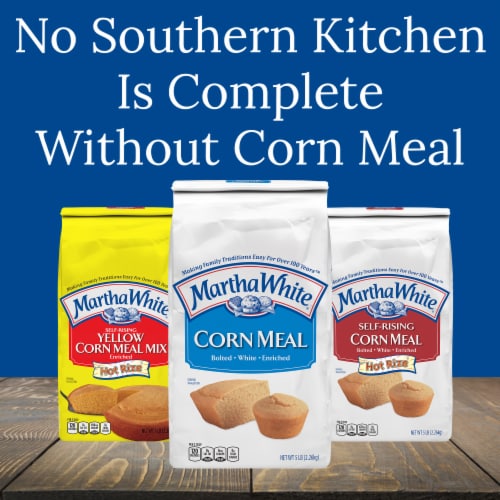 Martha White Self Rising Corn Meal Mix with Hot Rize Perspective: bottom