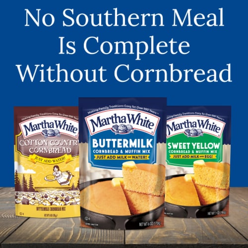 Martha White Cotton Country Buttermilk Cornbread Mix Perspective: bottom