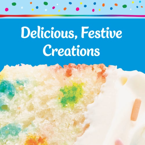 Pillsbury Funfetti Cake Mix with Candy Bits Perspective: bottom