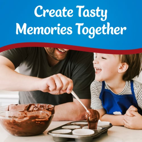 Pillsbury Moist Supreme Premium Devil's Food Cake Mix Perspective: bottom