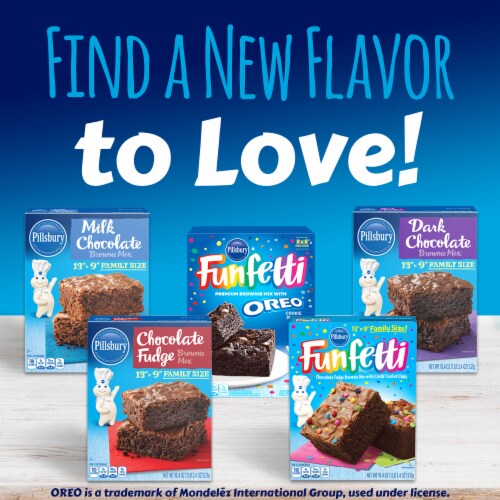 Pillsbury Funfetti Premium Brownie Mix with OREO Cookie Pieces Perspective: bottom
