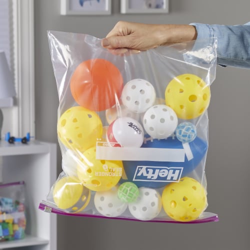 Hefty® Jumbo 2.5 Gallon Storage Slider Bags Value Pack Perspective: bottom