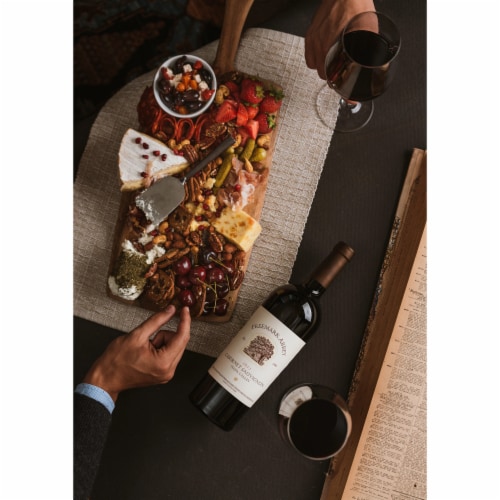 Freemark Abbey Napa Valley Cabernet Sauvignon Red Wine Perspective: bottom