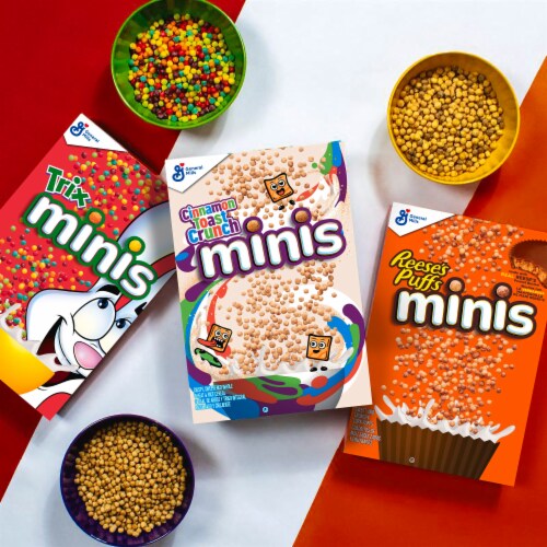 Reese's Puffs Minis Chocolate Peanut Butter Breakfast Cereal Perspective: bottom