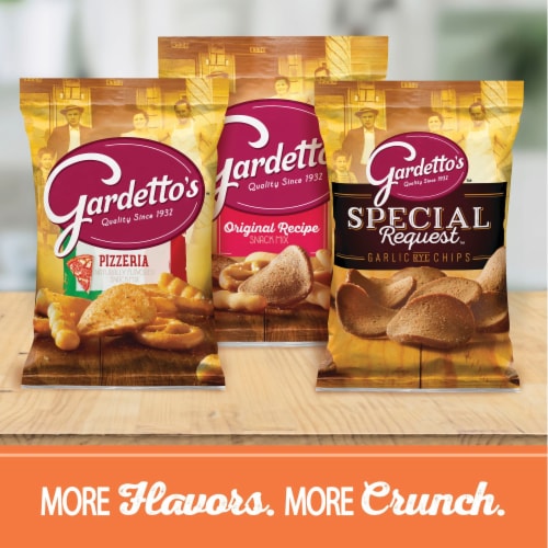 Gardetto's Snack Mix Aged Cheddar Pub and Party Mix Bag Perspective: bottom