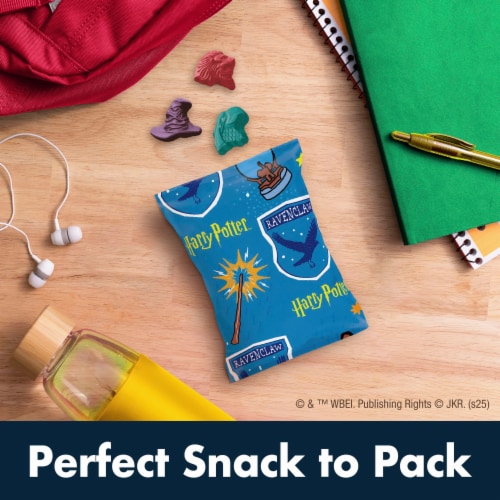 Harry Potter Gluten Free Fruit Flavored Snacks Perspective: bottom