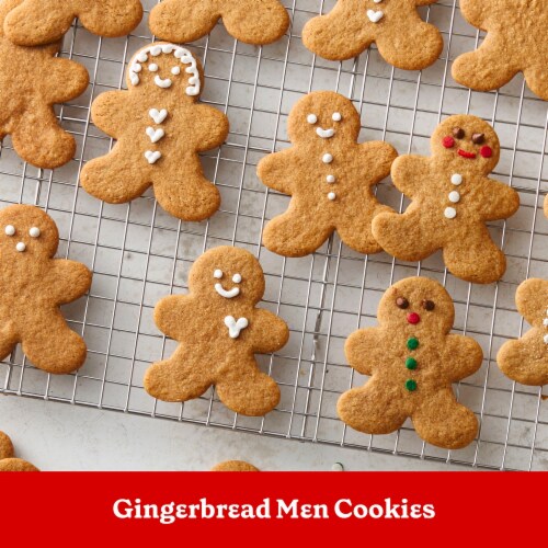 Betty Crocker™ Gingerbread Cake and Cookie Mix Perspective: bottom