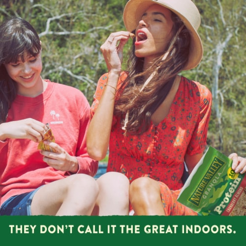 Nature Valley® Oats Cranberry Almond Protein Granola Perspective: bottom