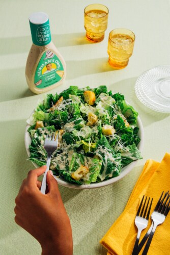Newman's Own Classic Oil & Vinegar Salad Dressing Perspective: bottom