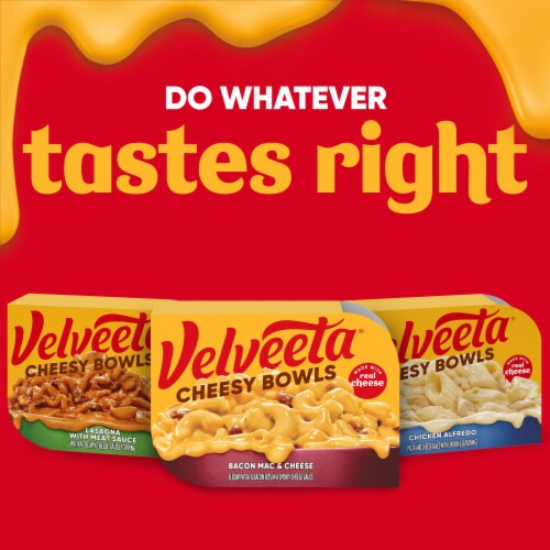 Velveeta Cheesy Bowls Bacon Mac & Cheese with Smoky Cheese Sauce Microwavable Meal Perspective: bottom