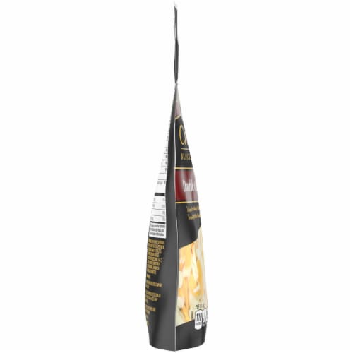 Cracker Barrel Double Cheddar Bold Cut Shredded Cheese Perspective: bottom