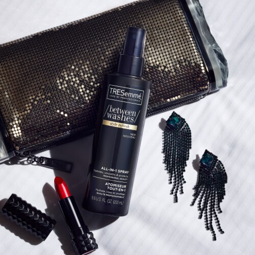 TRESemmé Between Washes All-In-One Spray Style Refresh Perspective: bottom