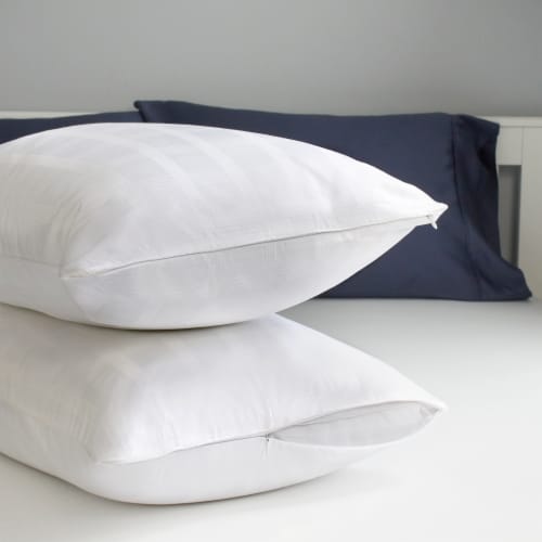 Sealy Luxury Cotton Zippered Jumbo Pillow Protector Perspective: bottom