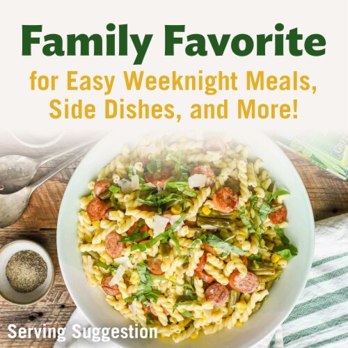 DEL MONTE FRESH CUT Canned Vegetables Variety Pack Green Beans and Whole Kernel Corn 6 Pack Perspective: bottom