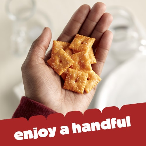 Cheez-It® Original Cheese Crackers Multipack Perspective: bottom